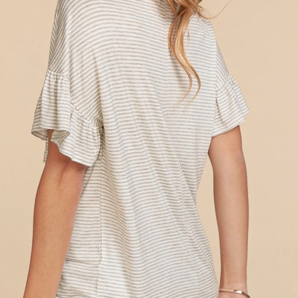 💜 New Super Cute Stripped Top - Picture 2 of 7